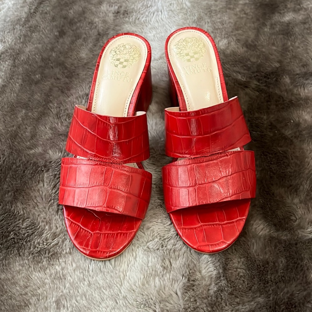 Vince Camuto leather Jorkita mules sz 5.5 brand new without box
